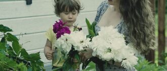 Портит ли мальчишек материнская ласка
